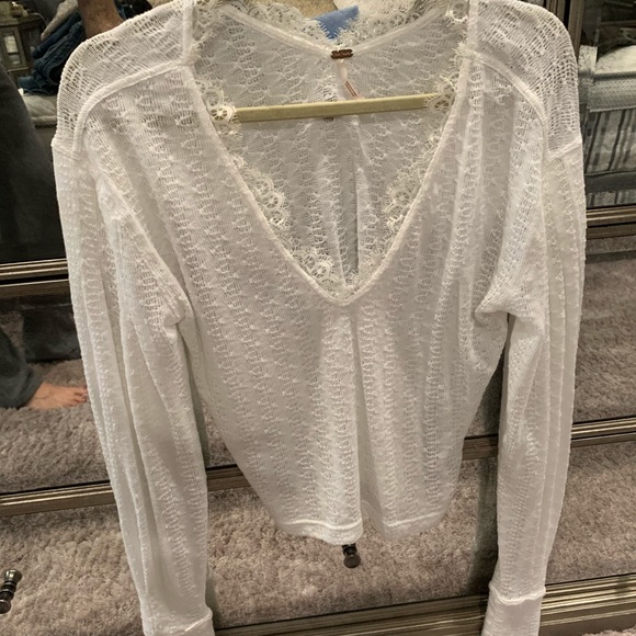 Bundle of 3 sweaters - Picture 3 of 3